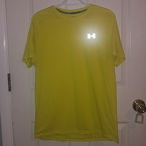 Under Armour tshirt